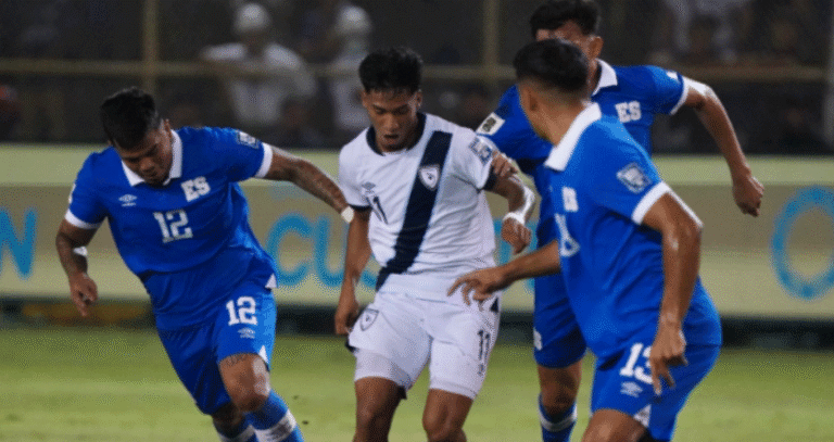 Guatemala vence a El Salvador y mantiene viva su ilusión de clasificar al Mundial 2026