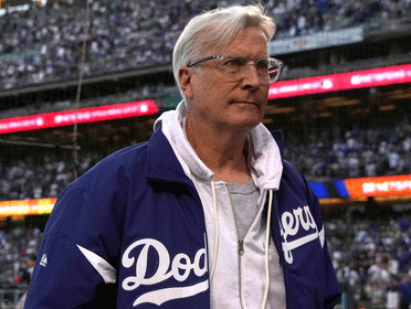 Lakers Sold to Dodgers Co-Owner Mark Walter in Record $10 Billion Deal