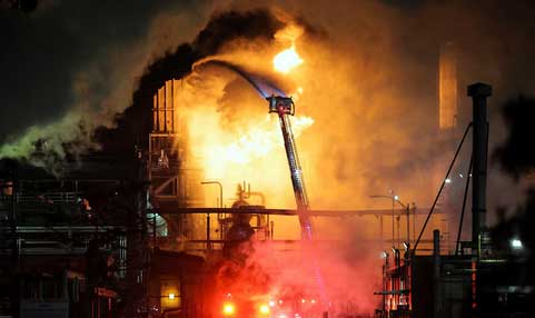 Massive Fire and Explosion Erupt at Chevron Refinery in El Segundo