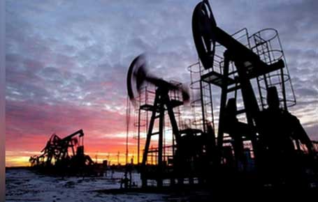 US-Venezuela Tensions Escalate: Oil Prices See Saw
